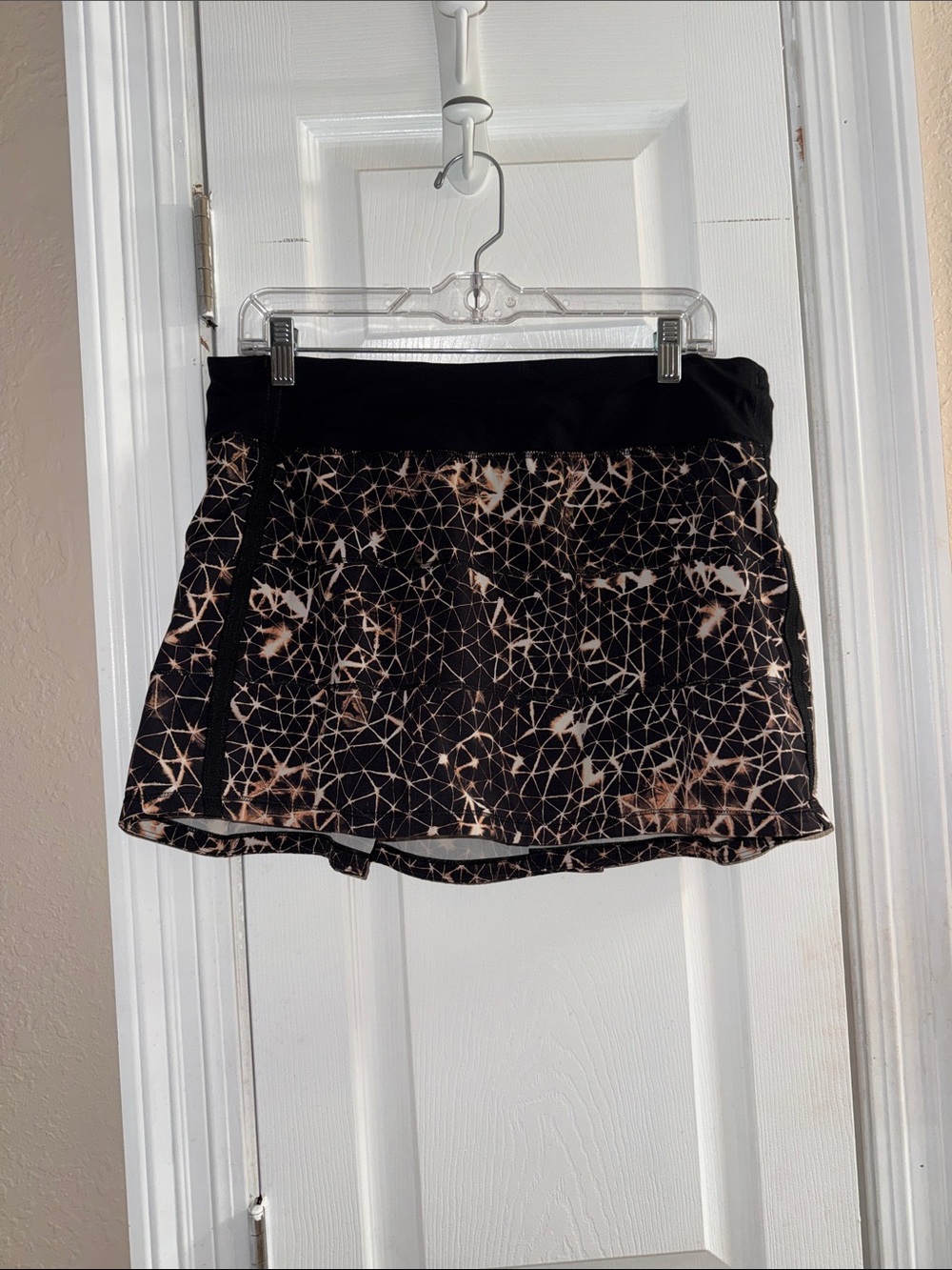 Lululemon Pace Rival Size 10 Sugar Crush Multi Skort